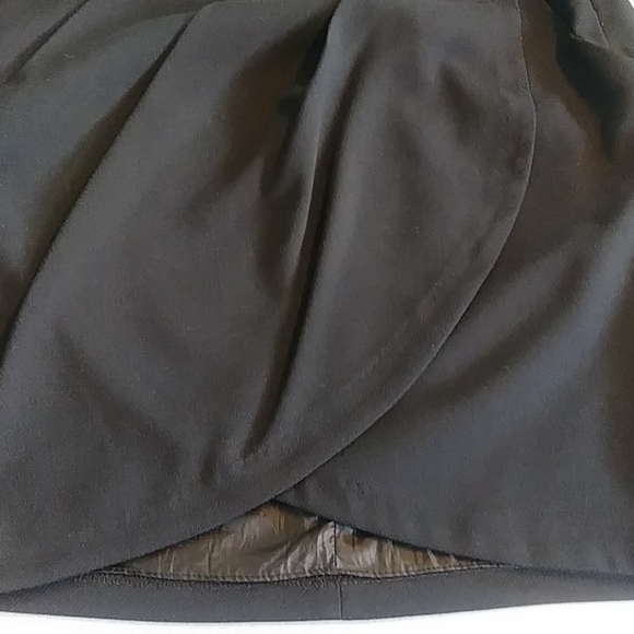 🆕2tone black skirt with satin waist - Picture 9 of 10